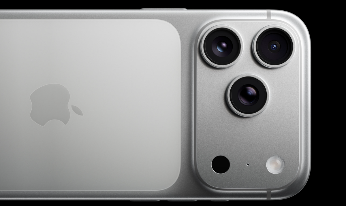 Apple iPhone 17 Pro Camera Unit